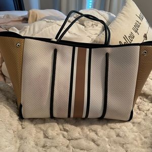 Haute shore Greyson tote